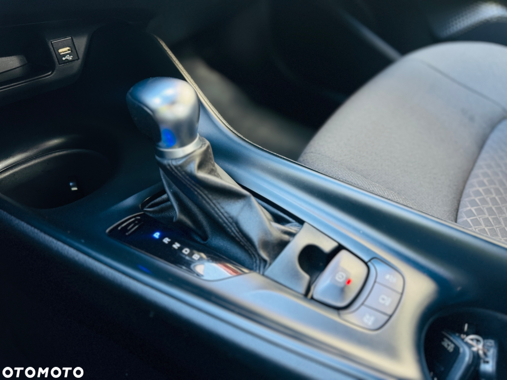 Toyota C-HR 1.8 Hybrid Style - 7