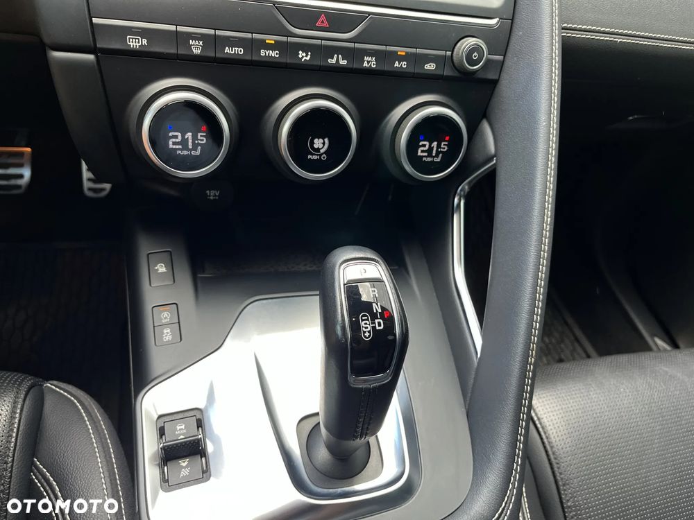 Jaguar E-Pace 2.0 i4D AWD R-Dynamic - 31