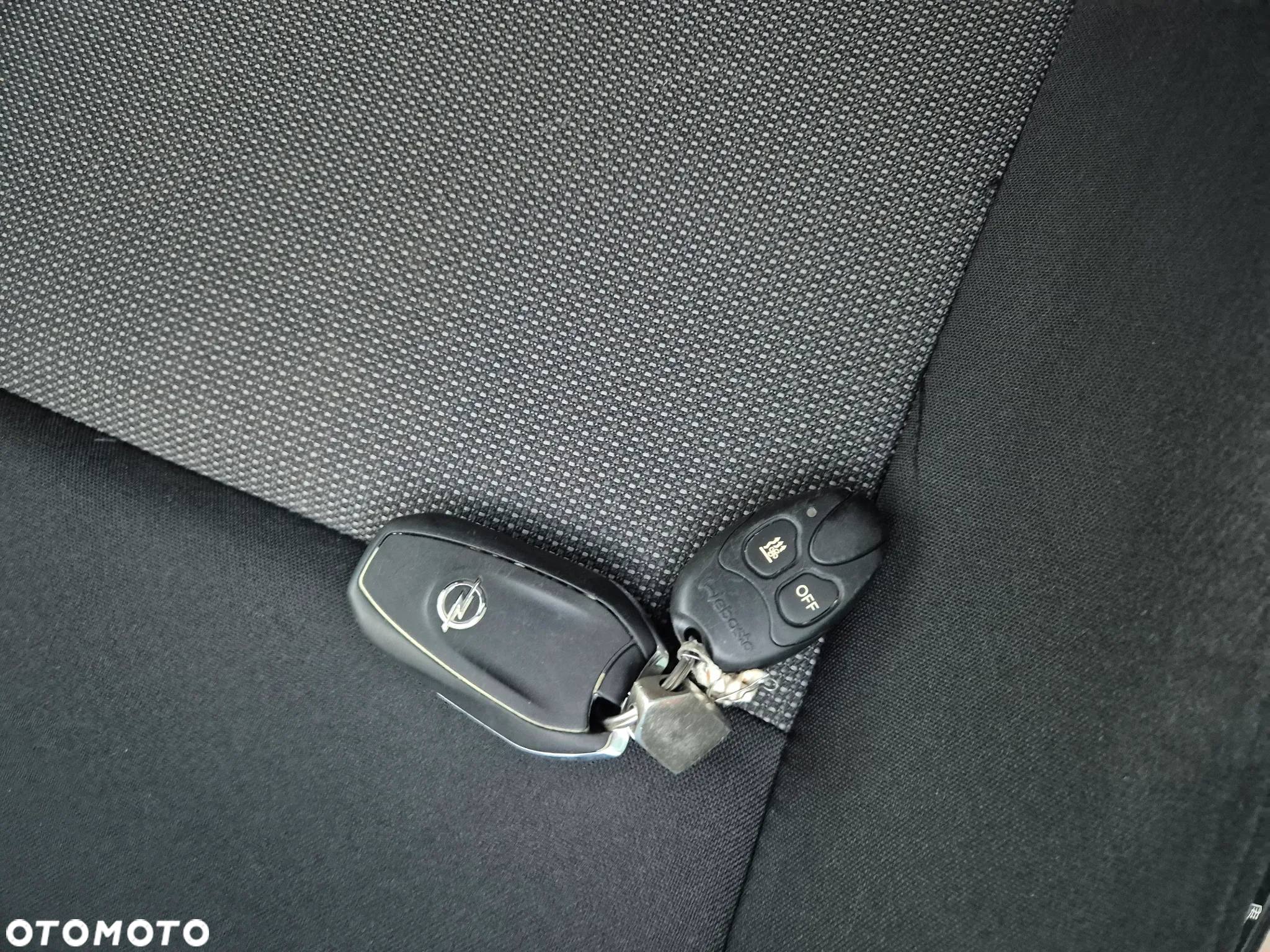 Opel Vivaro - 23