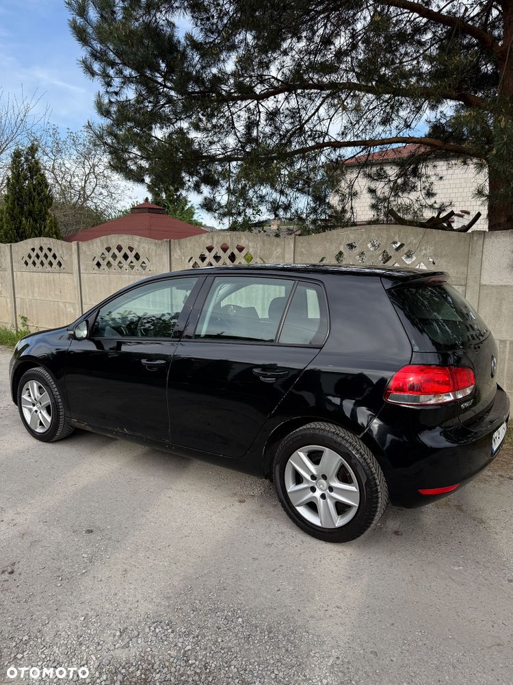 Volkswagen Golf - 14