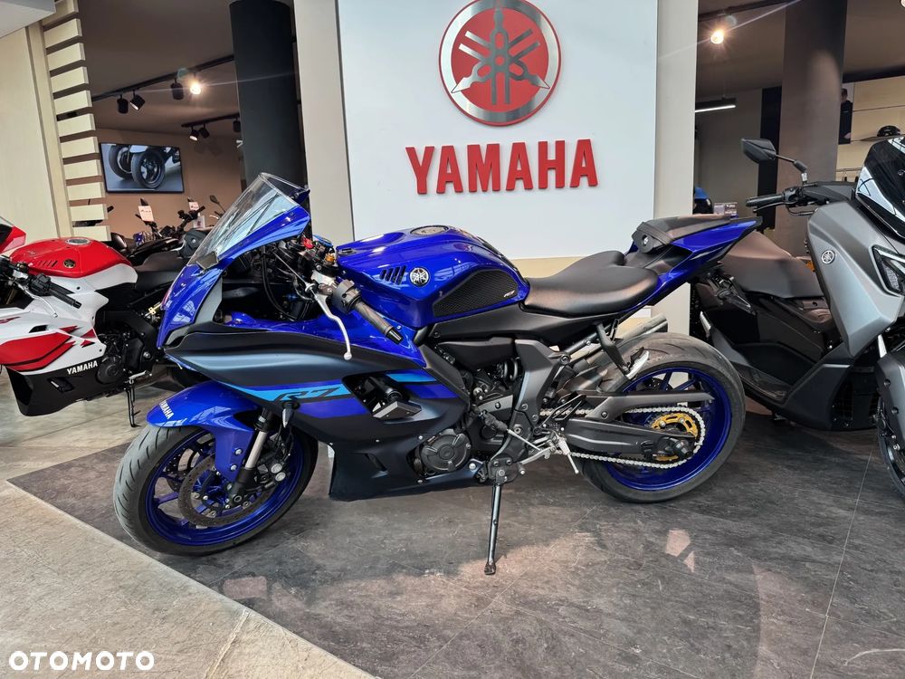 Yamaha R7 - 5