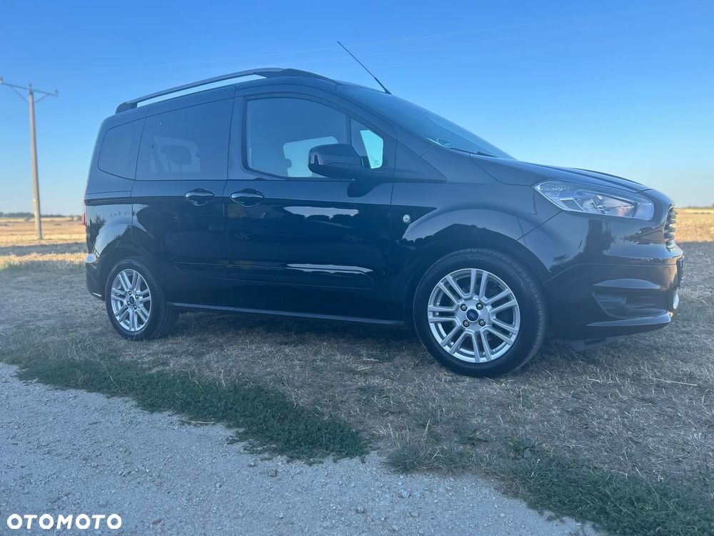 Ford Tourneo Courier 1.0 EcoBoost S&S Ambiente - 15