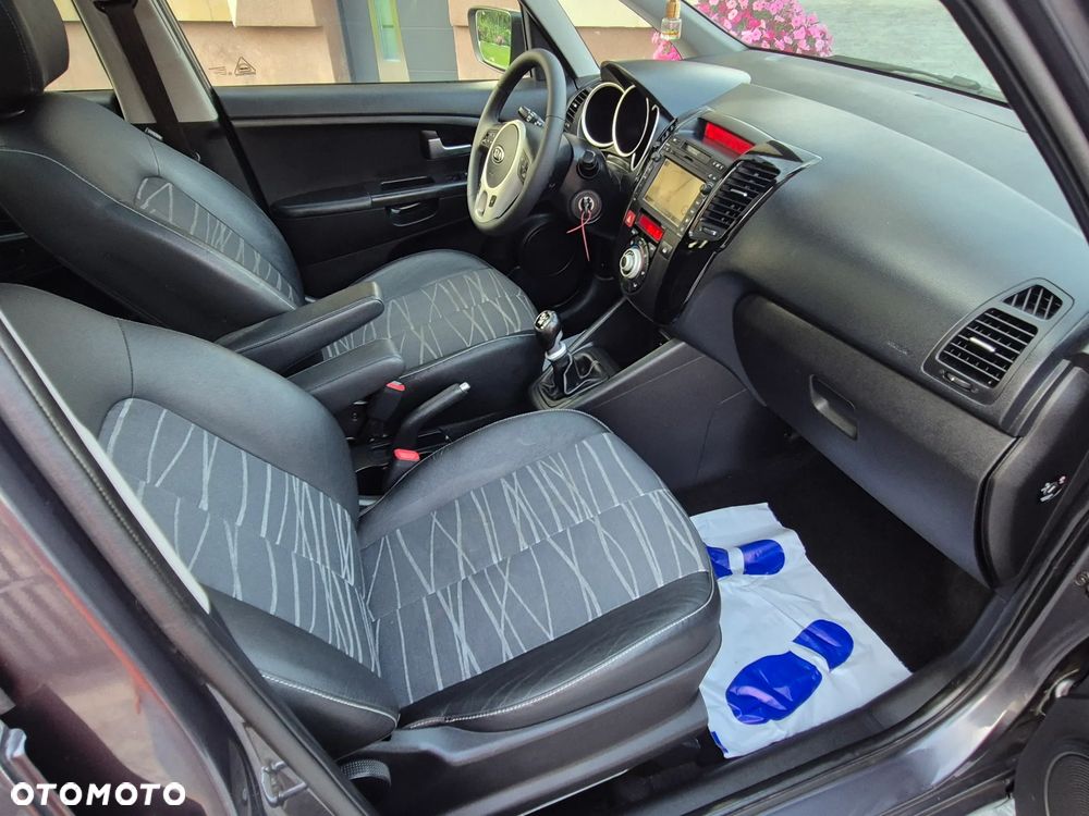 Kia Venga 1.4 M - 24