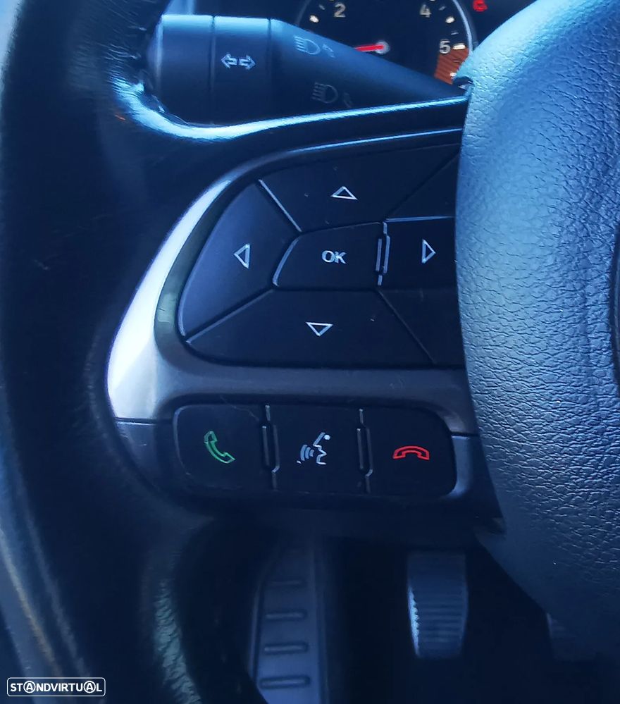 Jeep Renegade 1.6 MJD Limited - 33