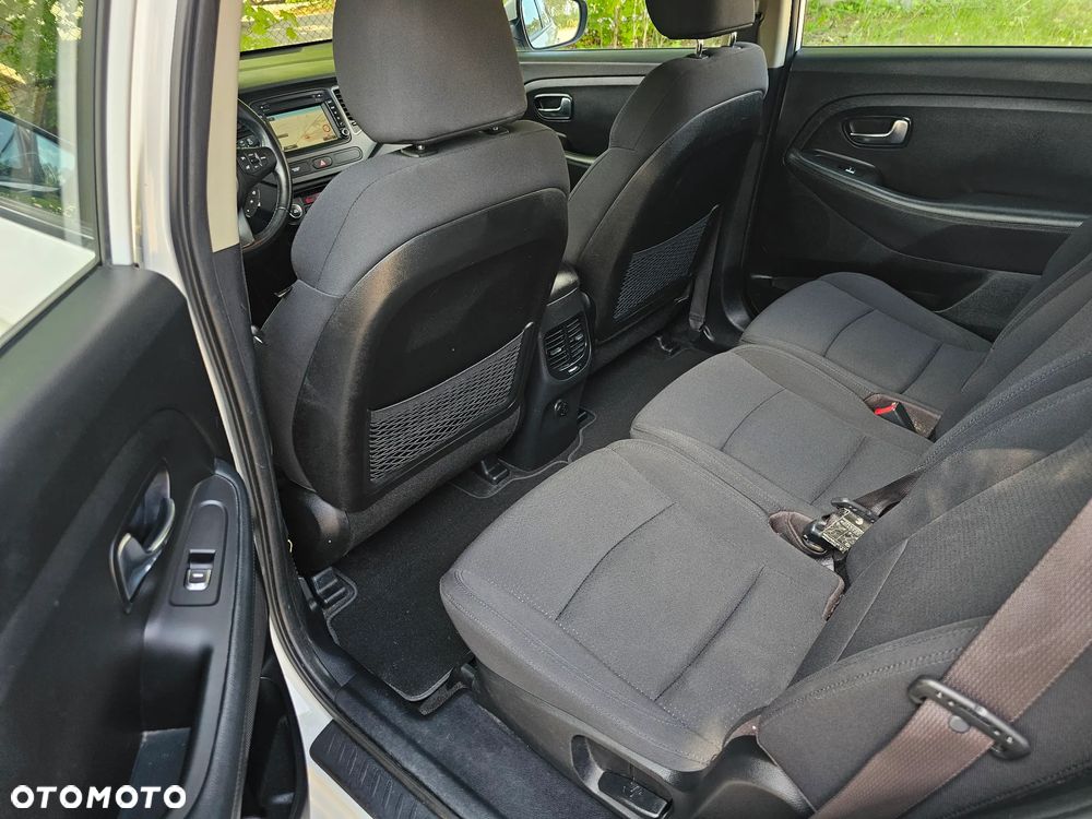 Kia Carens 1.7 CRDi 115 Dream Team Edition - 14