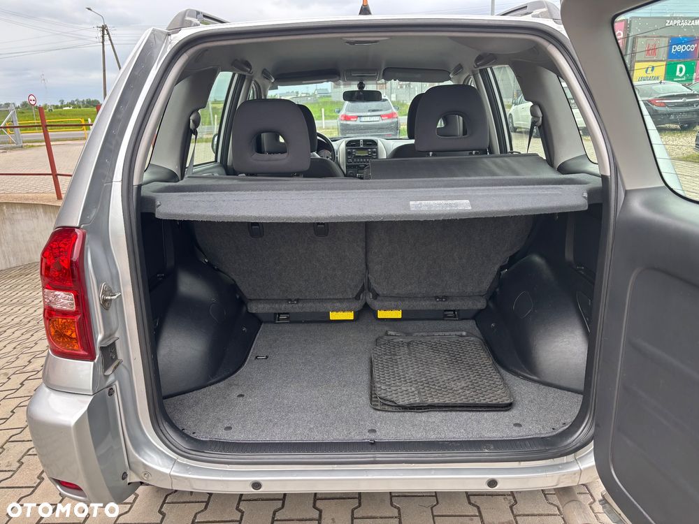 Toyota RAV4 2.0 VVT-i 4x4 - 16
