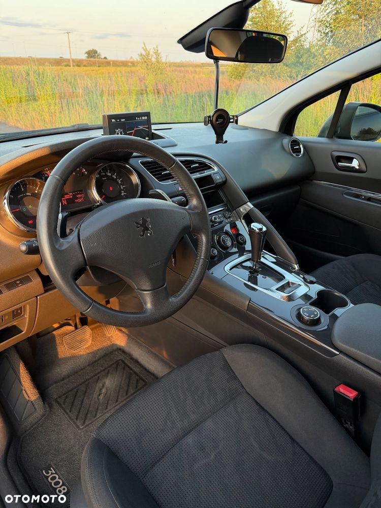 Peugeot 3008 - 11