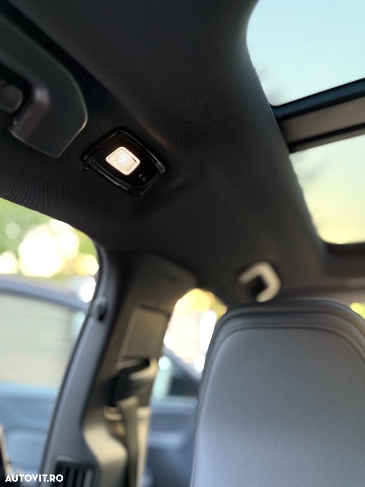 Volvo S60 B5 MHEV AT AWD Ultimate Dark - 13