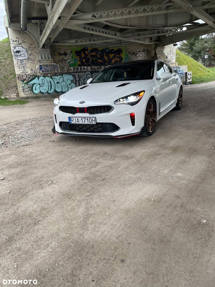 Kia Stinger 2.0 T-GDI GT Line - 14