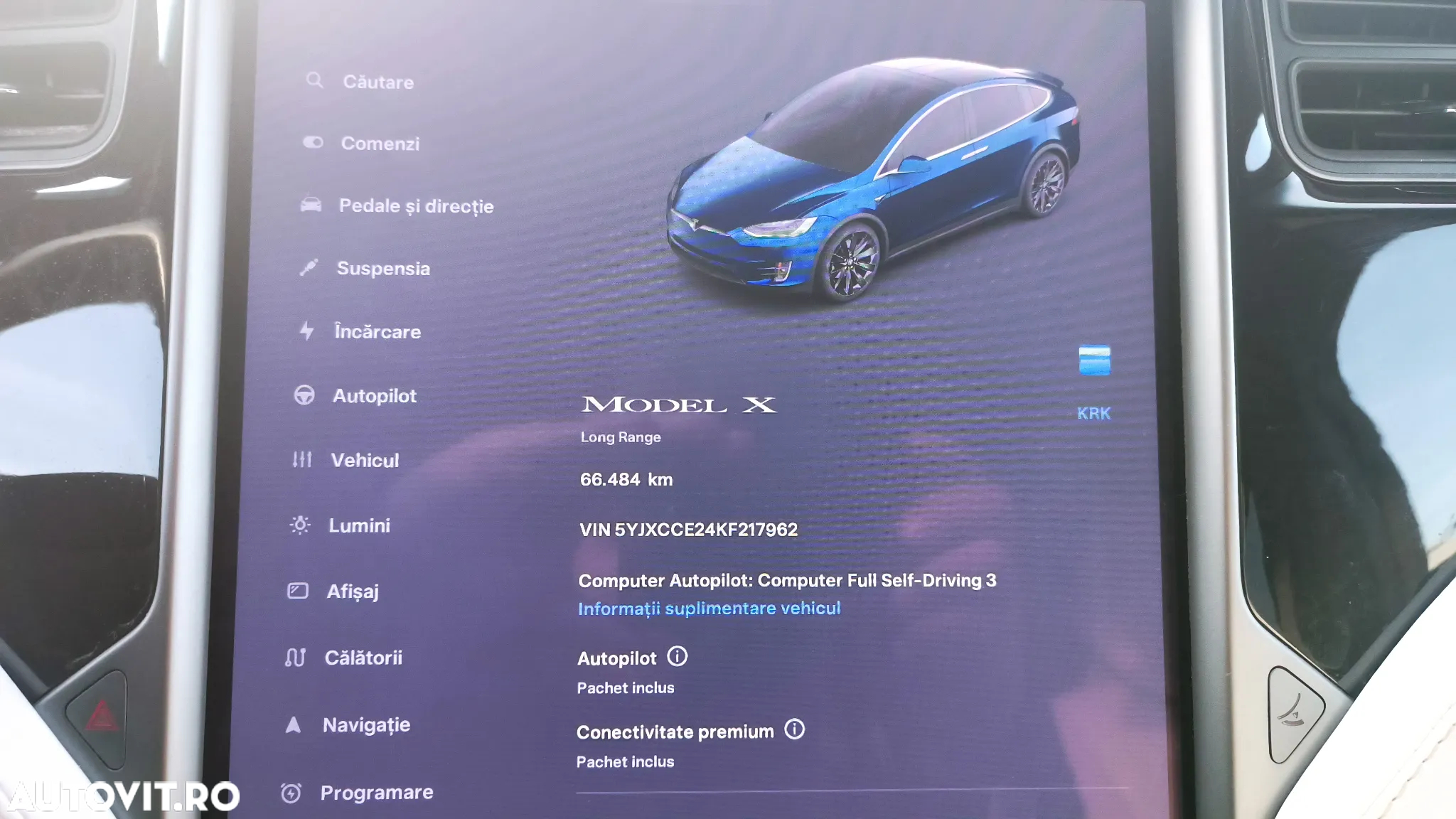 Tesla Model X - 26