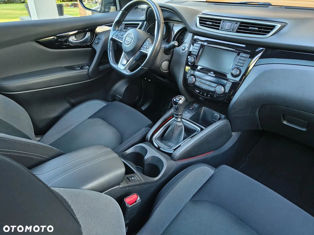 Nissan Qashqai 1.3 DIG-T N-Connecta - 14