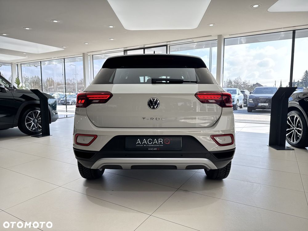 Volkswagen T-Roc - 4