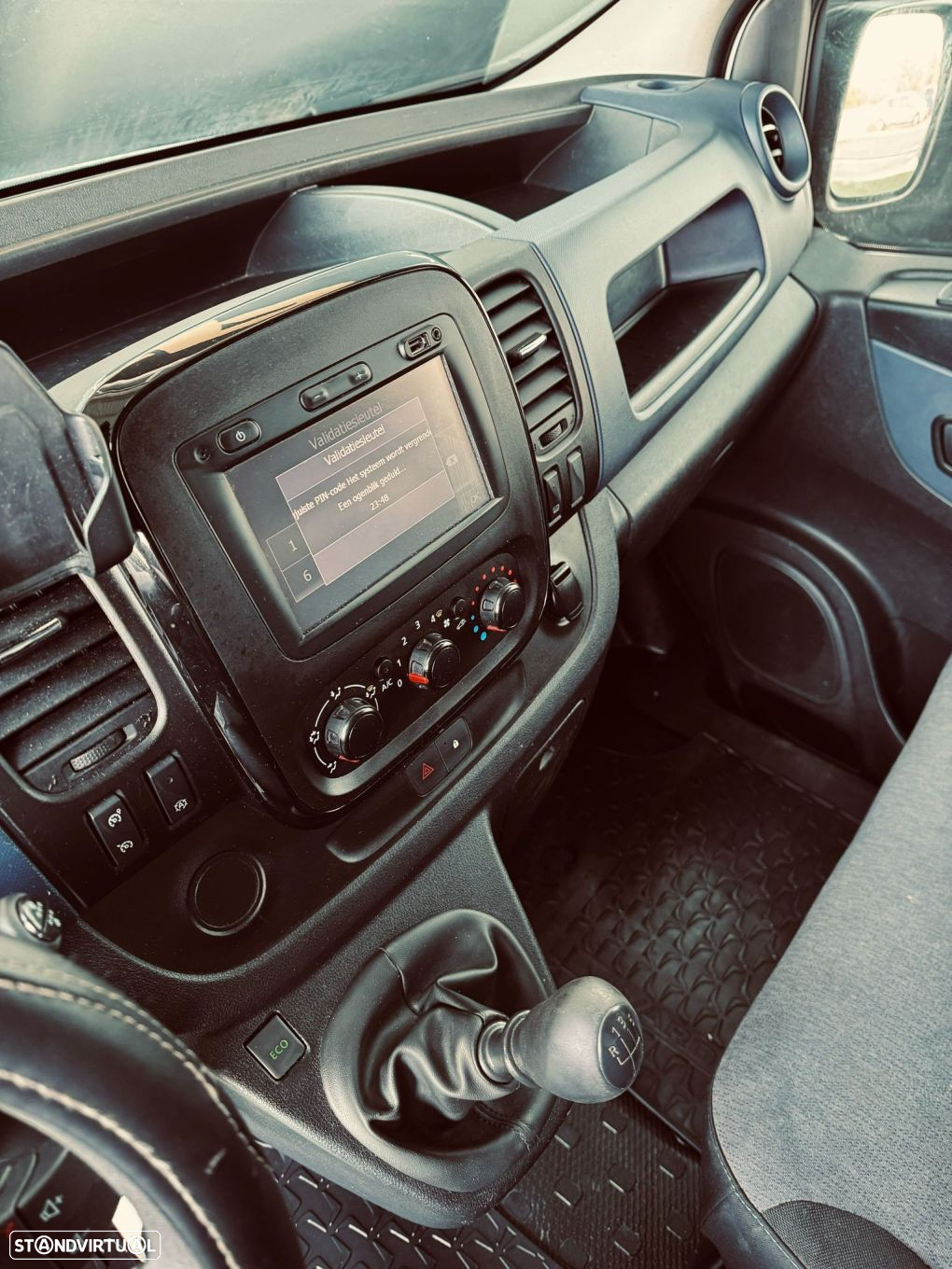Opel Vivaro - 21