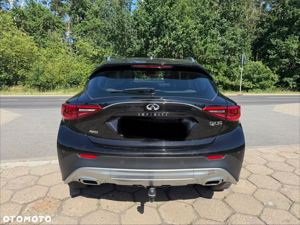 Infiniti QX30 2.2d Premium Tech AWD 7DCT - 2