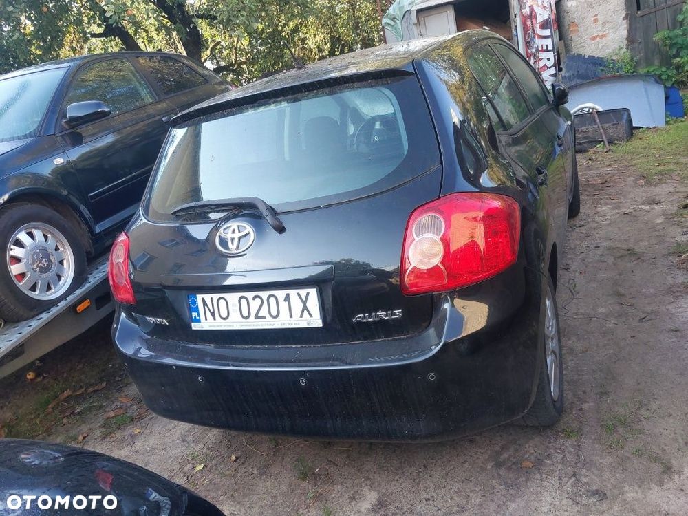 zderzak przód przedni drzwi maska błotnik  toyota auris kolor 209