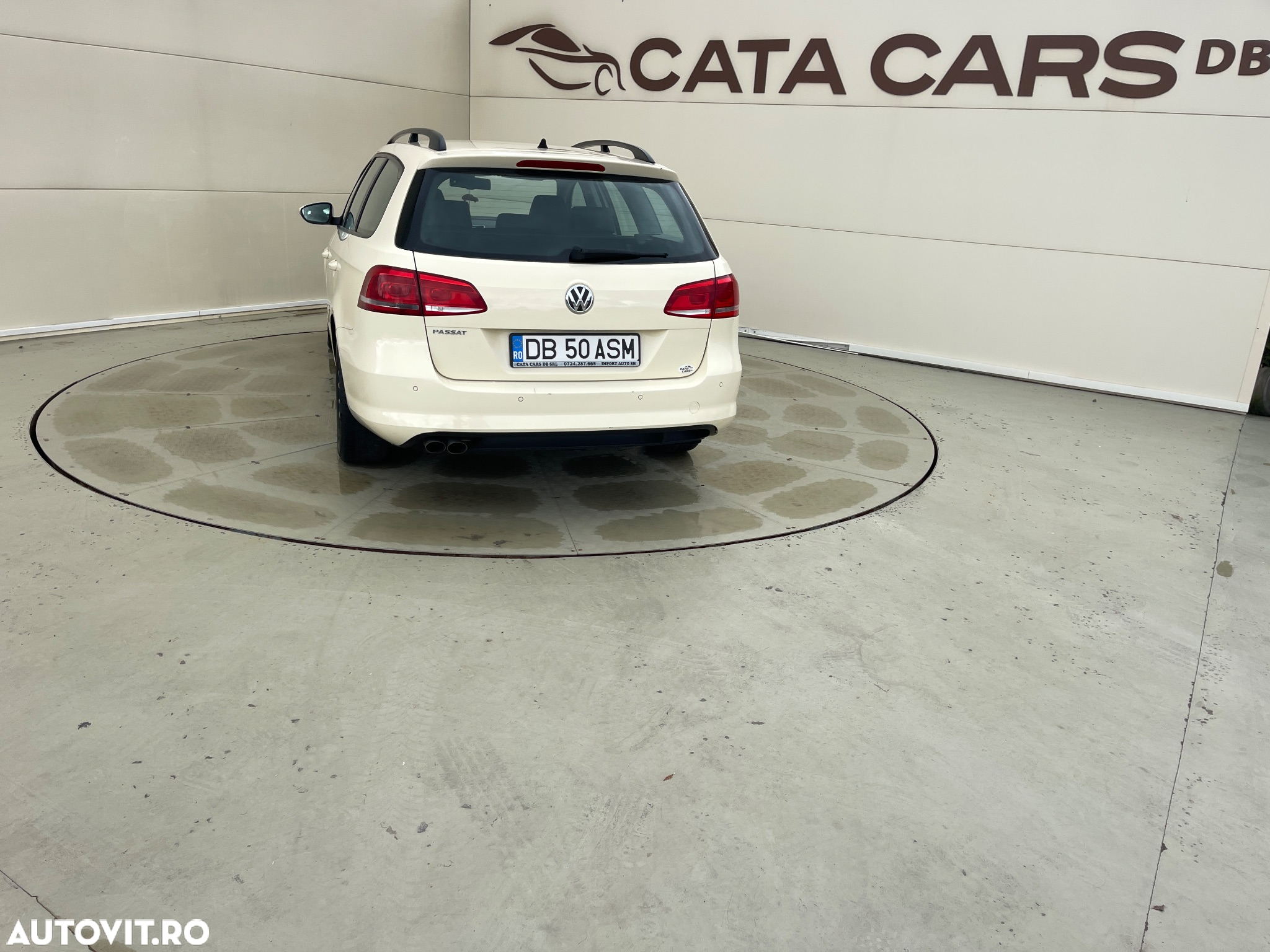 Volkswagen Passat 2.0 TDI BlueMotion Tehnology DSG Trendline - 13