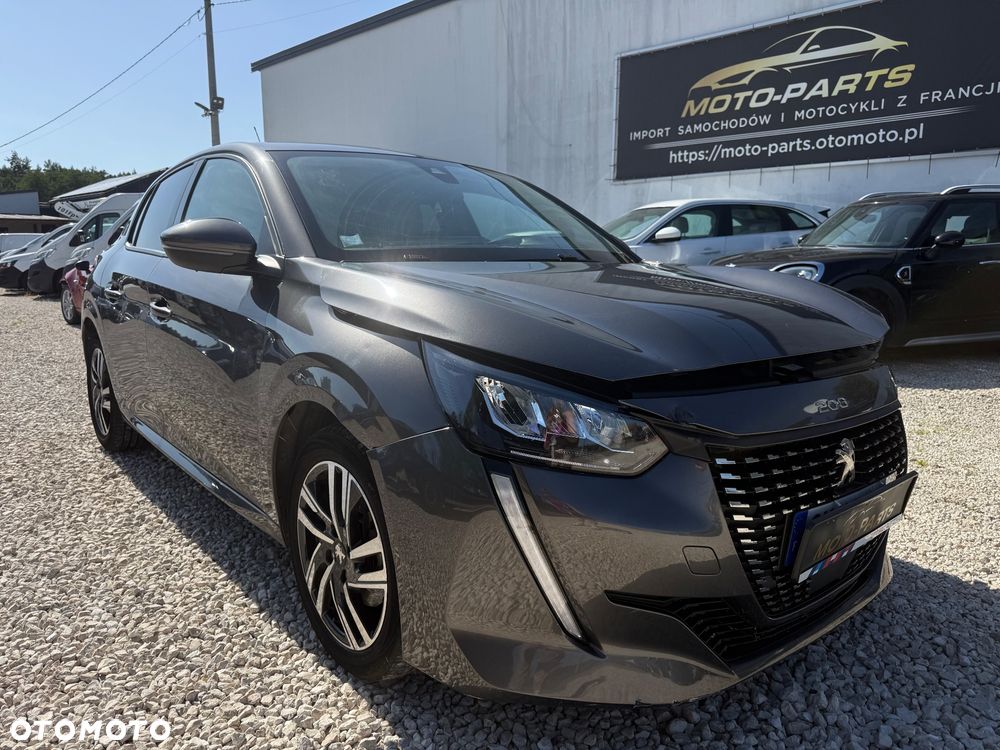 Peugeot 208 - 4