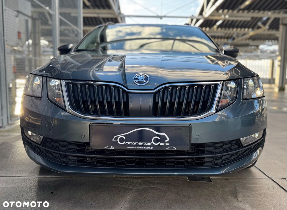 Skoda Octavia 2.0 TDI SCR Ambition DSG - 2