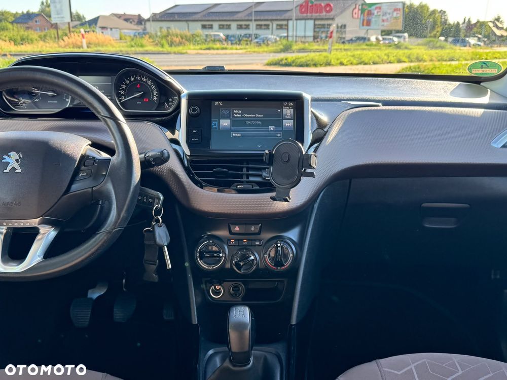 Peugeot 2008 1.6 e-HDi Style S&S - 21