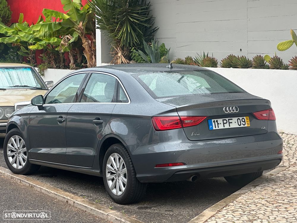 Audi A3 Limousine 1.6 TDI S-line S tronic