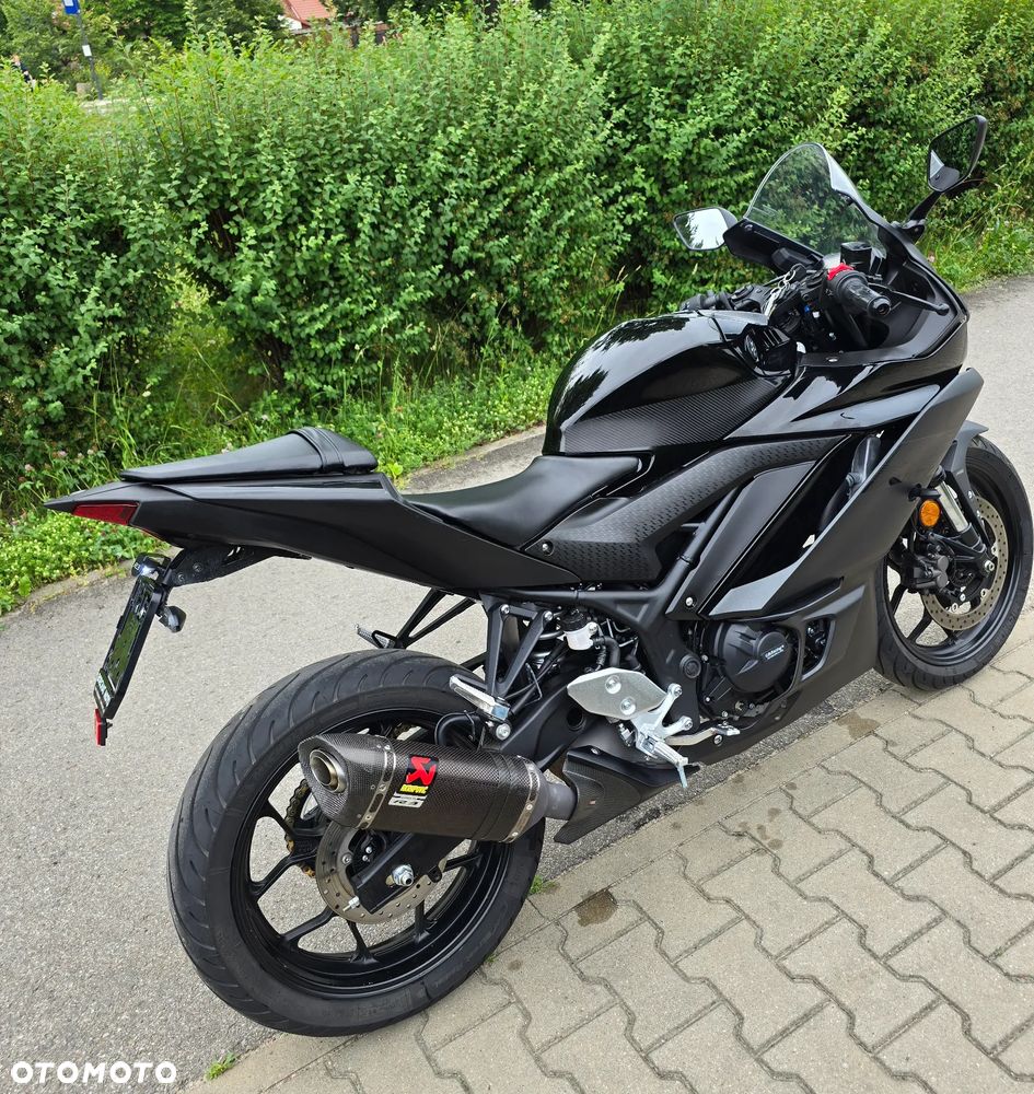 Yamaha R3 - 9
