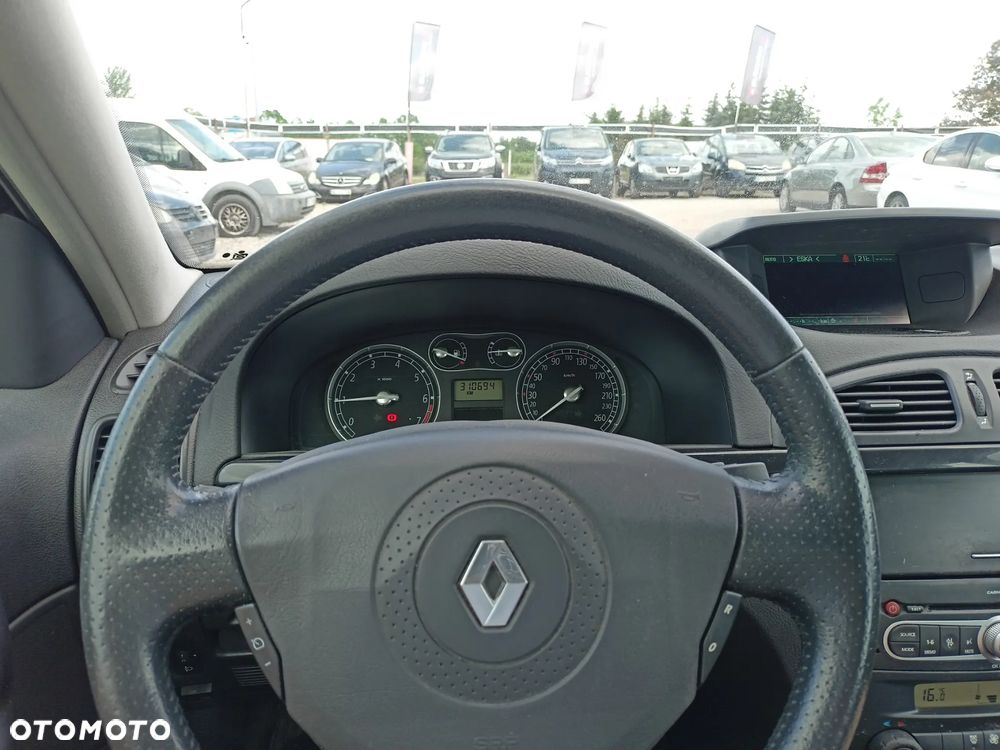 Renault Laguna - 8
