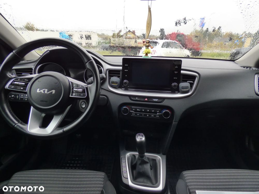 Kia Ceed - 14