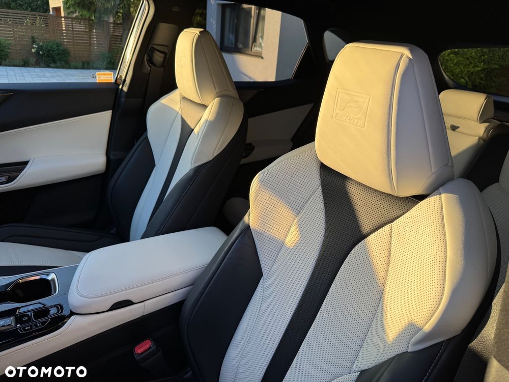 Lexus NX 350h F Sport AWD - 25