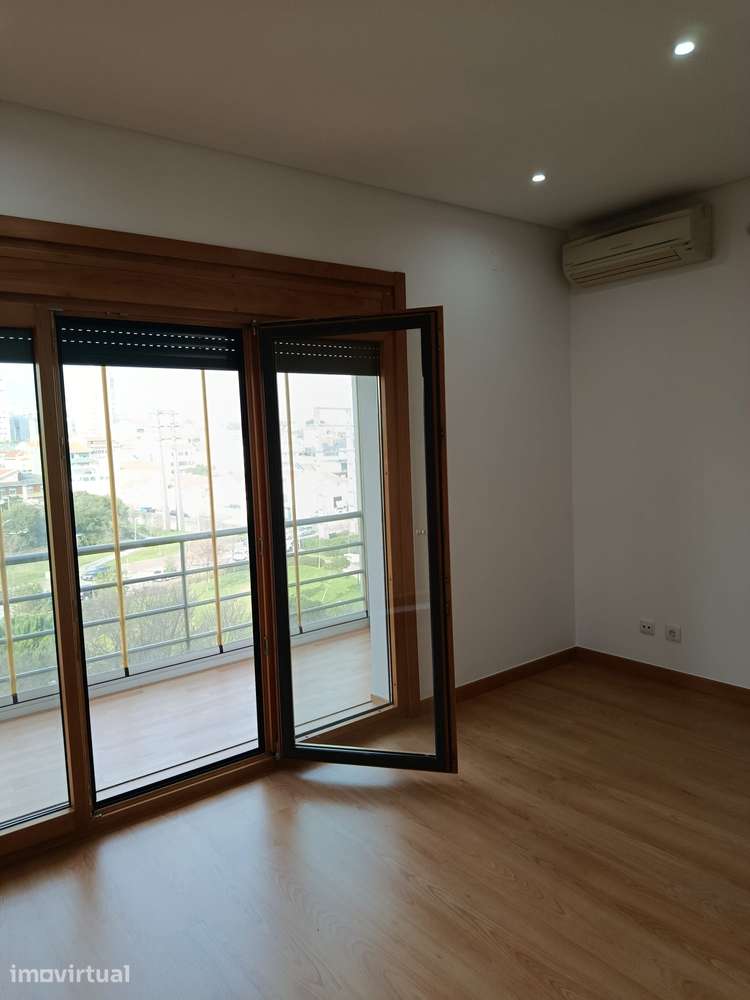 Apartamento, 118 m², Odivelas - Grande imagem: 2/32