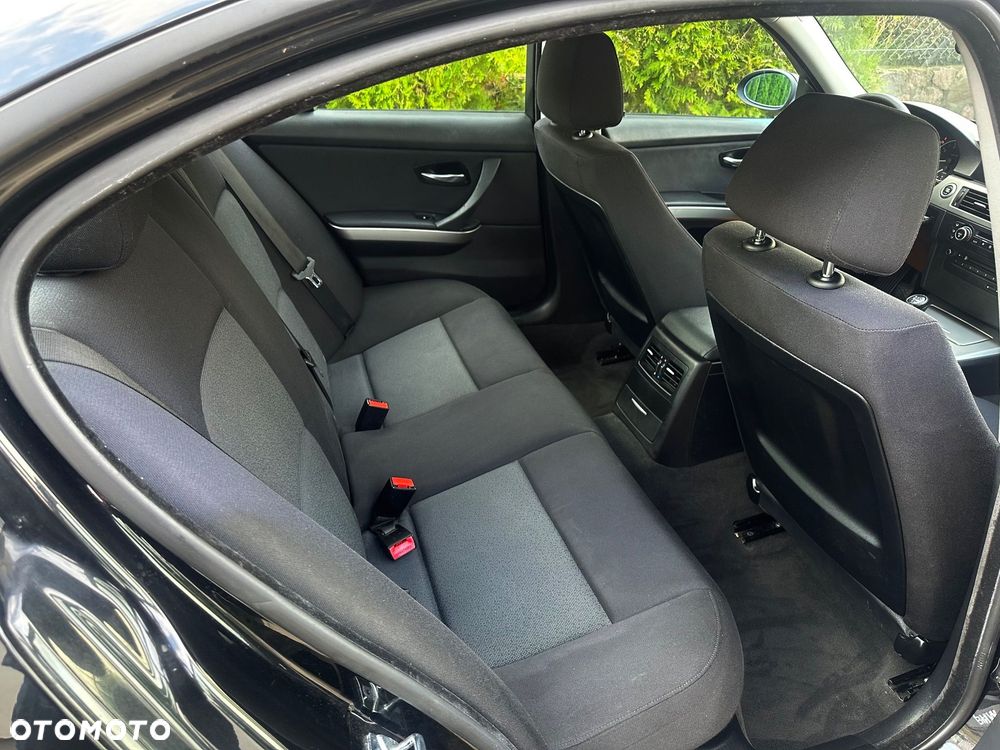 BMW Seria 3 - 18