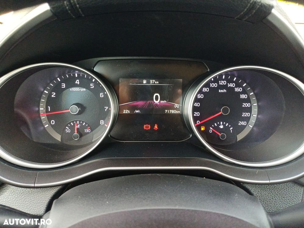 Kia Ceed - 15
