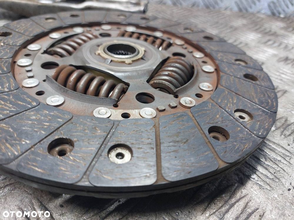 SPRZĘGŁO TARCZA + DOCISK + ŁOŻYSKO KOŁO ZAMACHOWE LEON I 1.9 TDI 037105273C - 10