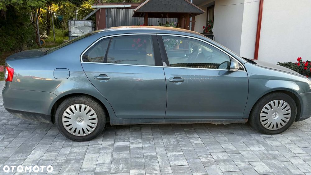 Volkswagen Jetta 2007 photo 2