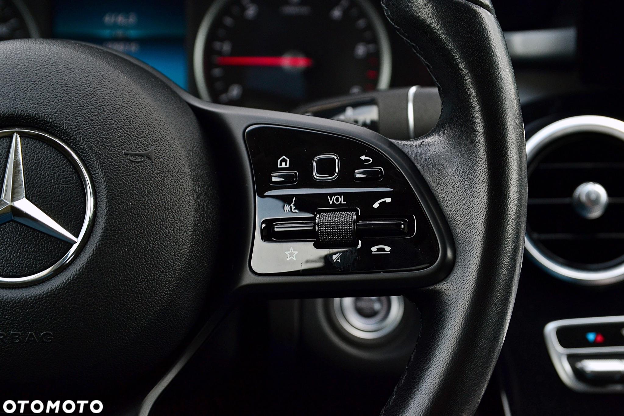 Mercedes-Benz Klasa C 220 d T 9G-TRONIC - 21