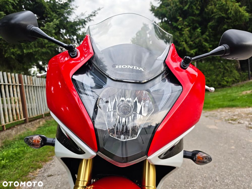 Honda CBR - 18