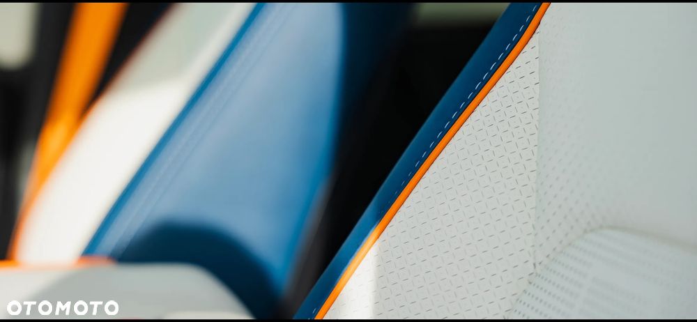 Land Rover Defender 5.0 P425 X-Dynamic HSE - 12