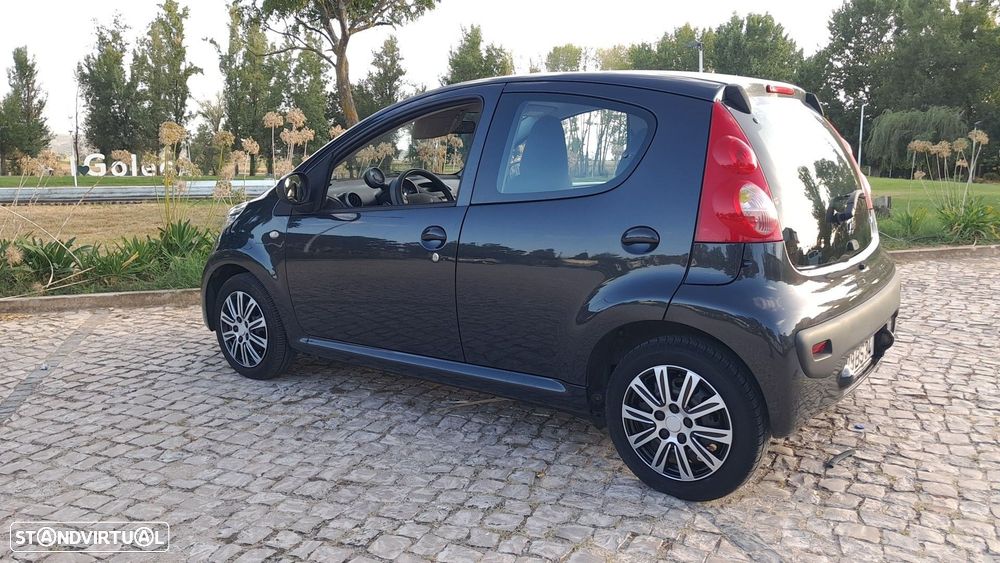 Peugeot 107 1.0 Trendy - 4