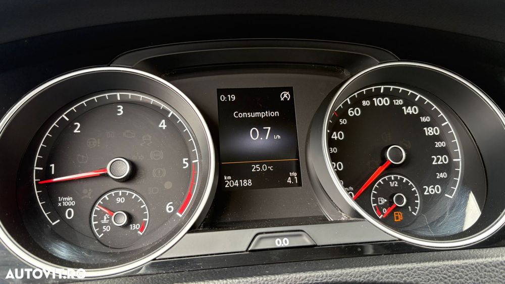 Volkswagen Golf - 12