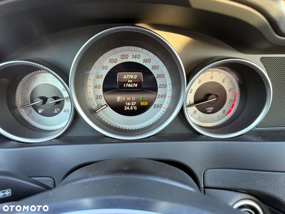 Mercedes-Benz Klasa C 200 (BlueEFFICIENCY) 7G-TRONIC - 24