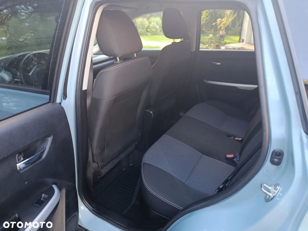 Suzuki Vitara - 12