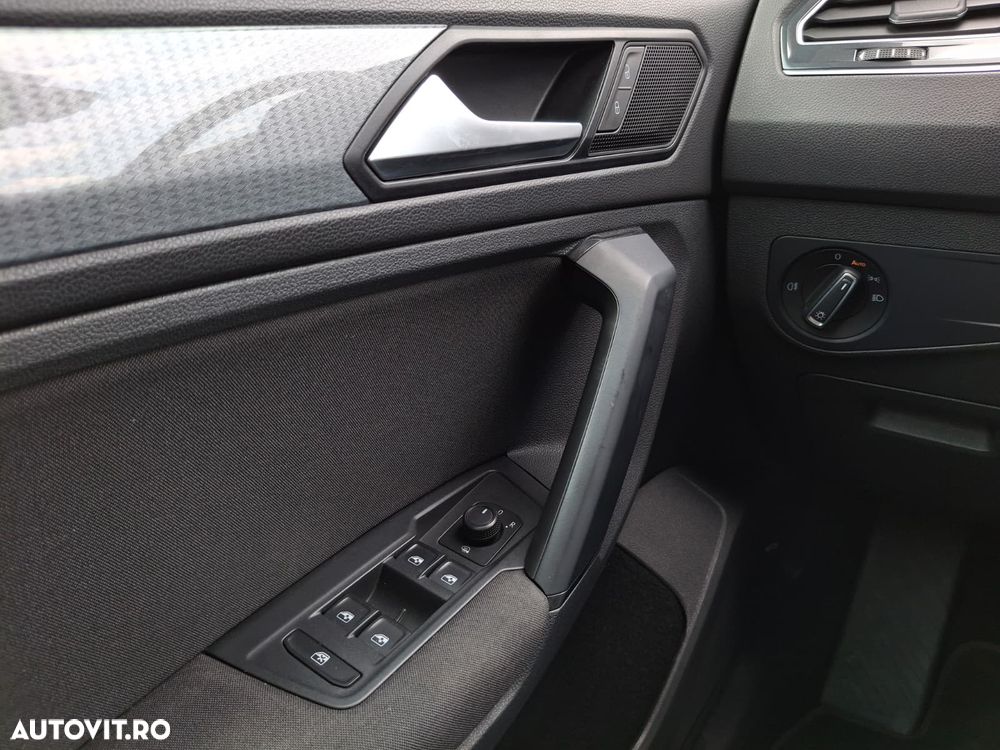 Volkswagen Tiguan - 26