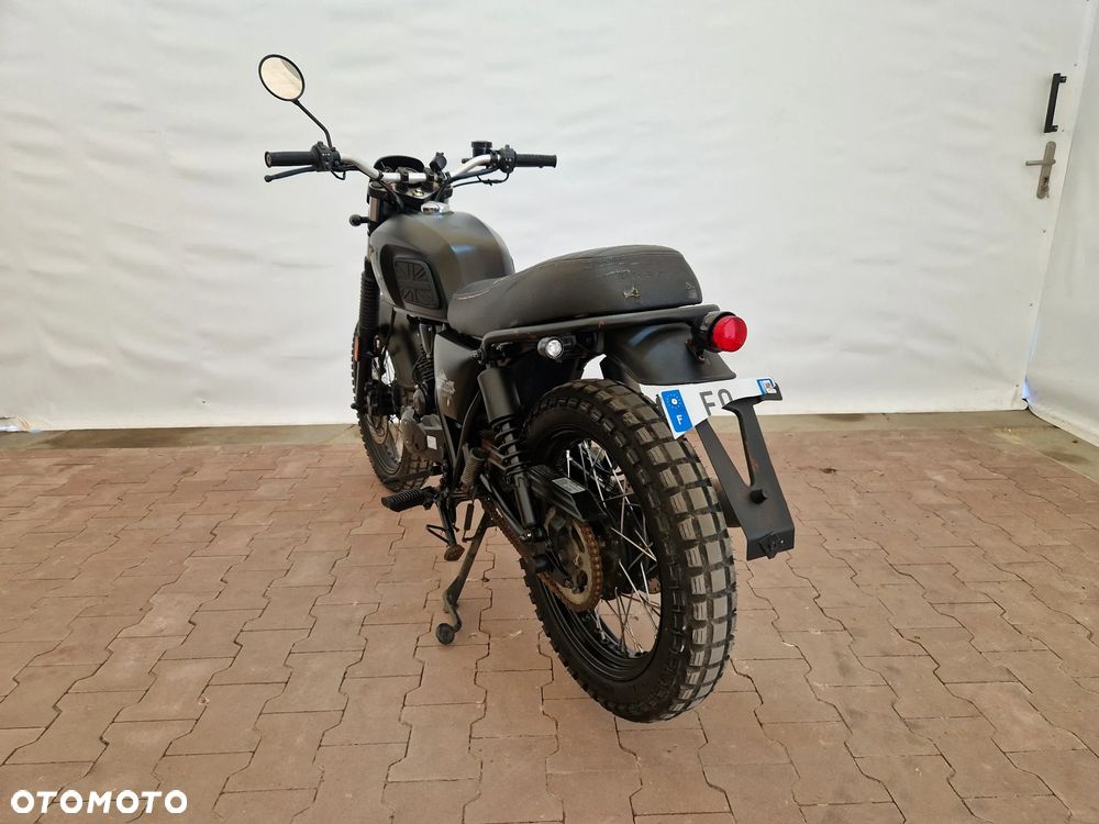 Brixton Felsberg - 6