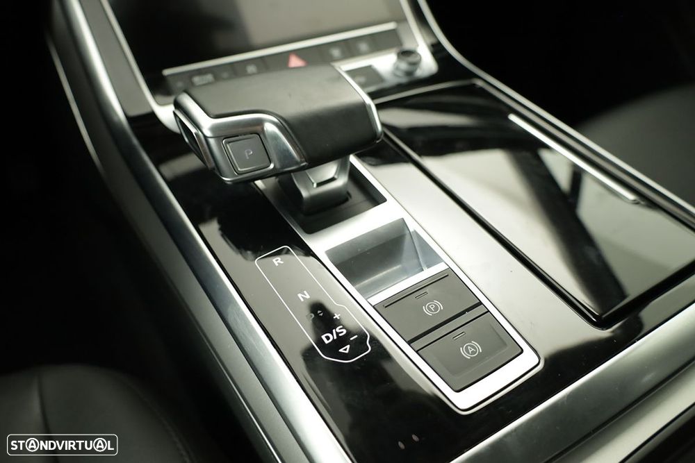 Audi Q7 55 TFSI quattro Tiptronic - 14