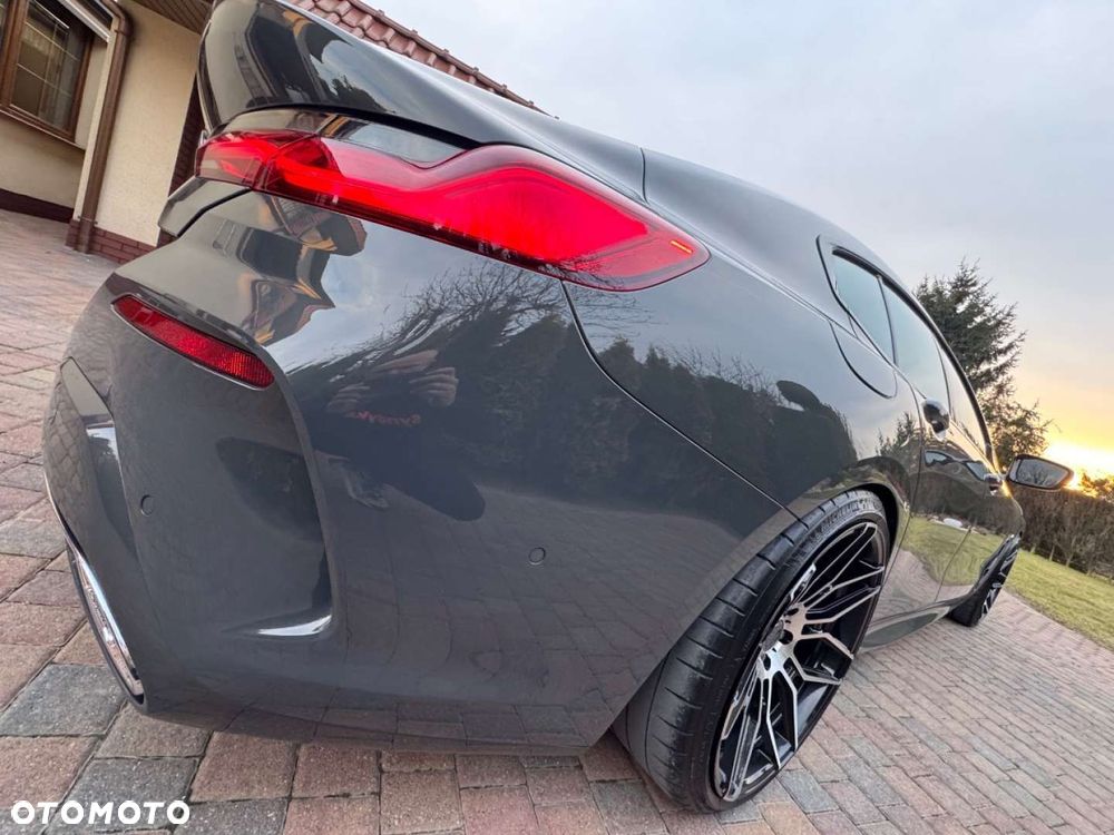 BMW Seria 8 - 22