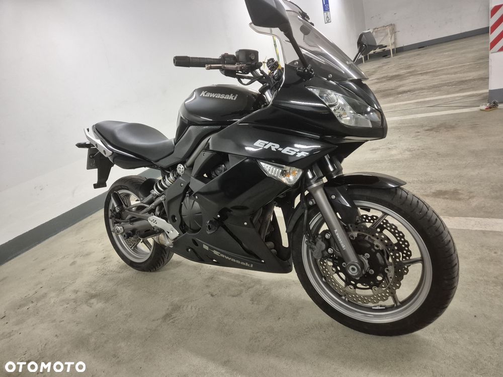 Kawasaki ER - 7