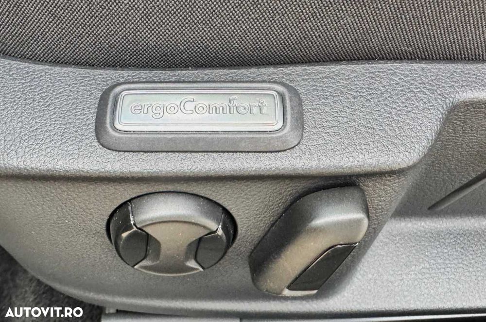 Volkswagen Passat - 16