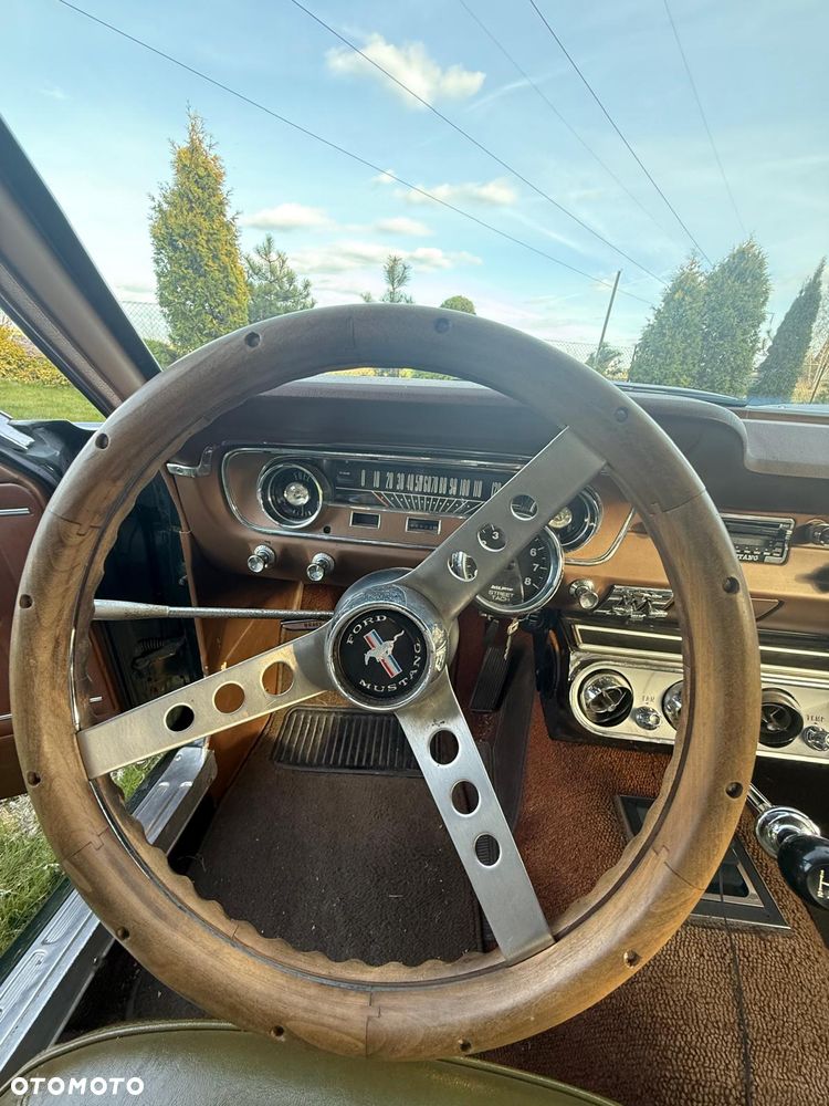 Ford Mustang - 9
