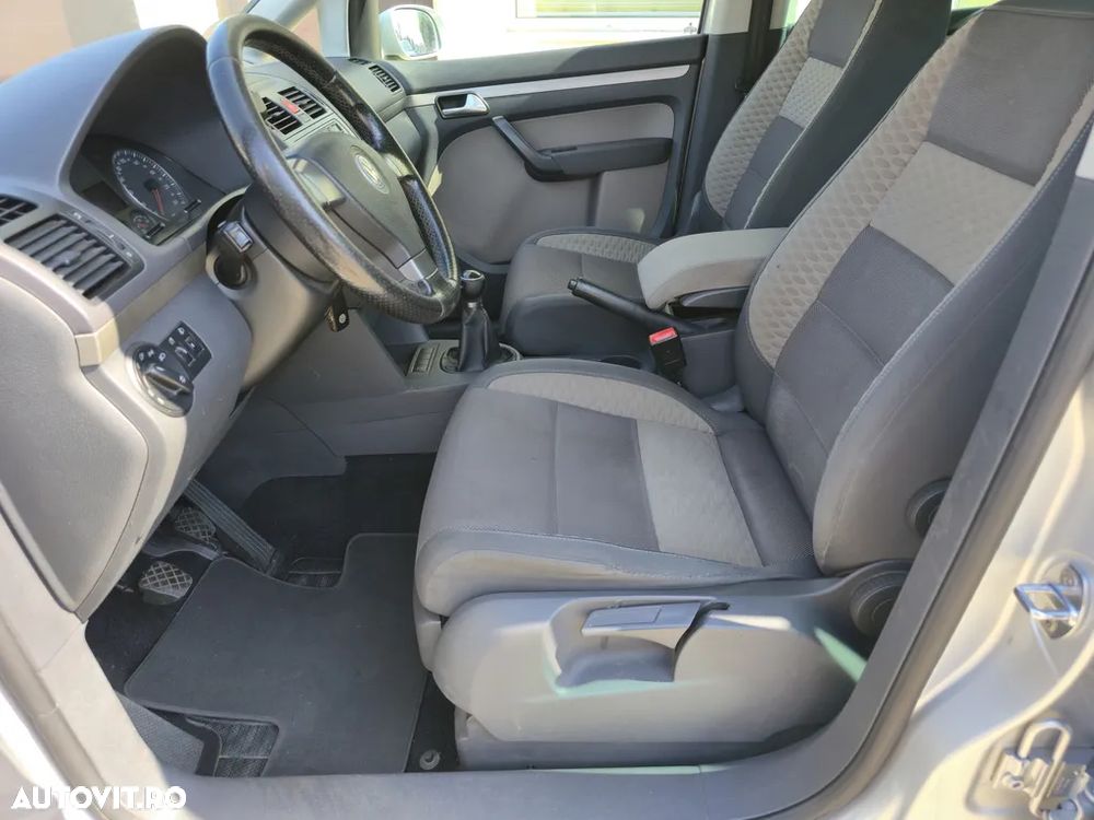 Volkswagen Touran 2.0 TDI DPF Cross - 6