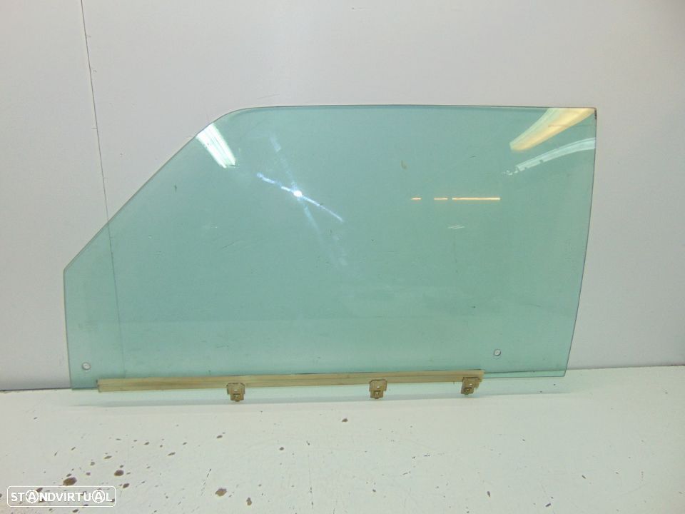 Mercedes W123 C230 Coupê Vidro da porta esquerda com calha novo e original. Nao respondo a sms's - 1