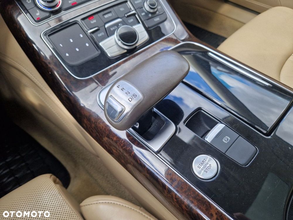 Audi A8 - 17